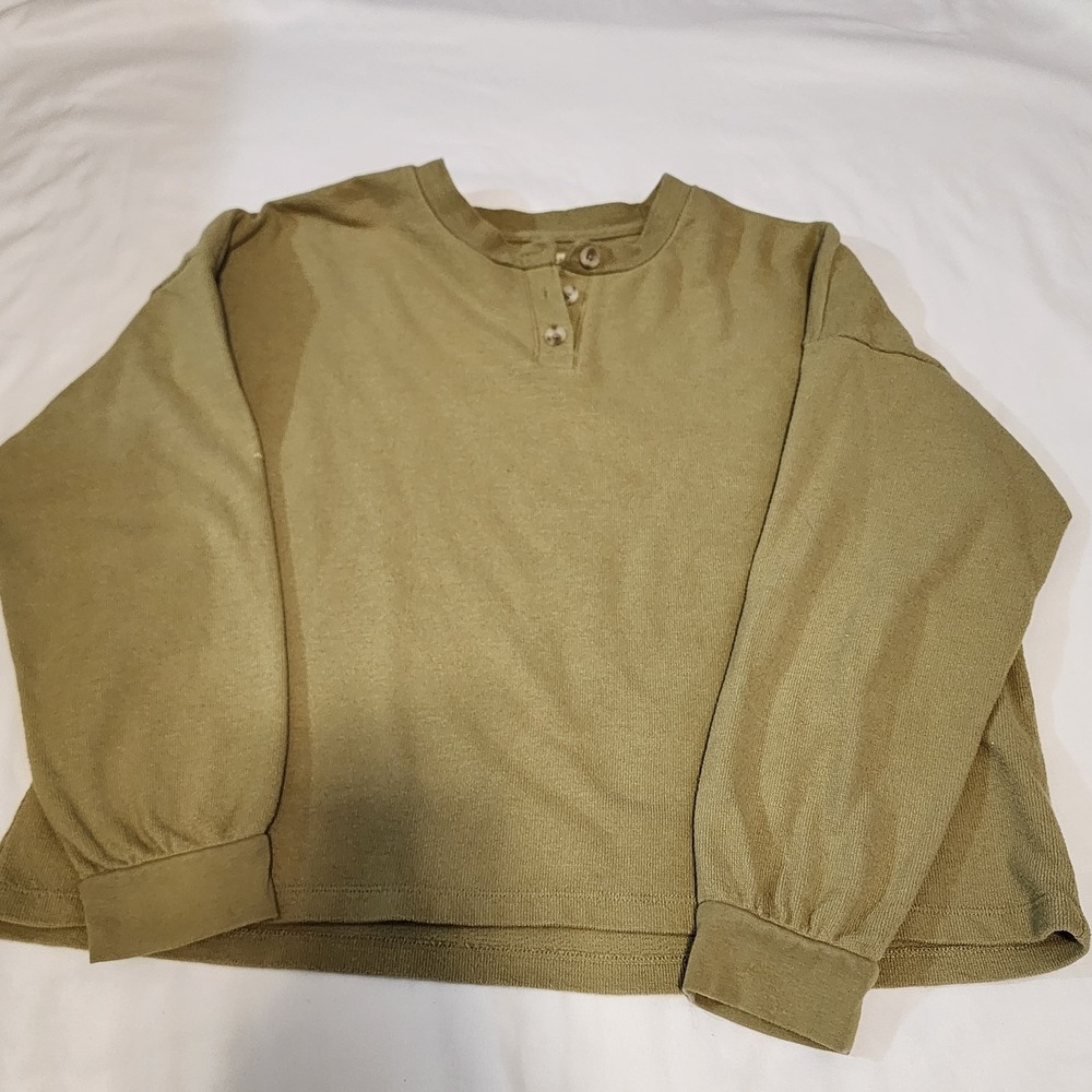 Madewell Olive Green Cropped 3 Button Long Sleeve Cotton Sweater L‎ Oversized